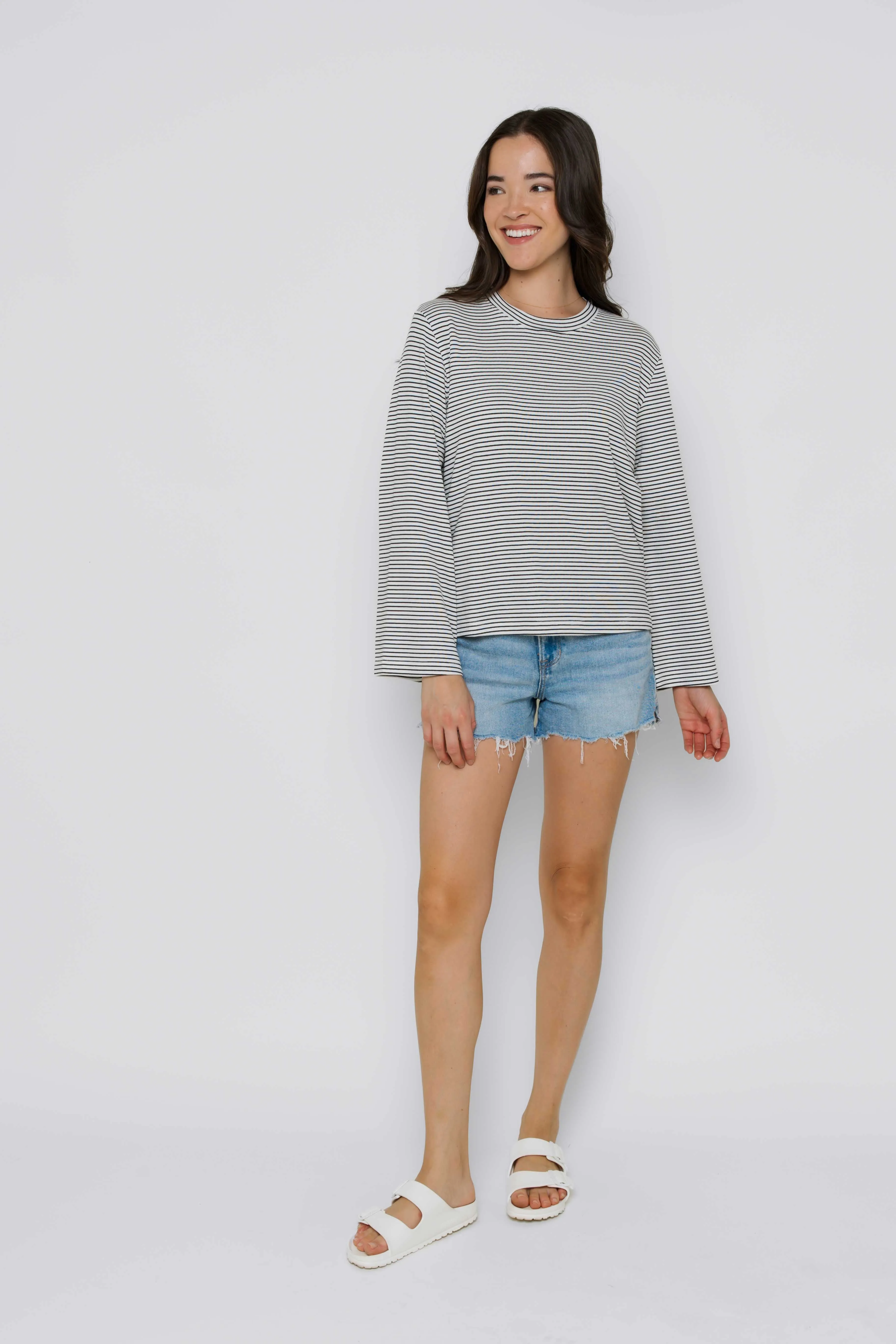 Britt-Bell Sleeve Crew